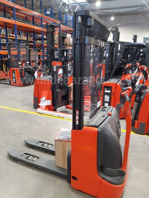 Ručně vedený vysokozdvižný vozík L 12