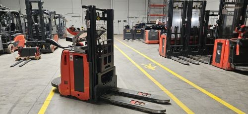 Ručně vedený vysokozdvižný vozík s elektrickým pohonem L 12